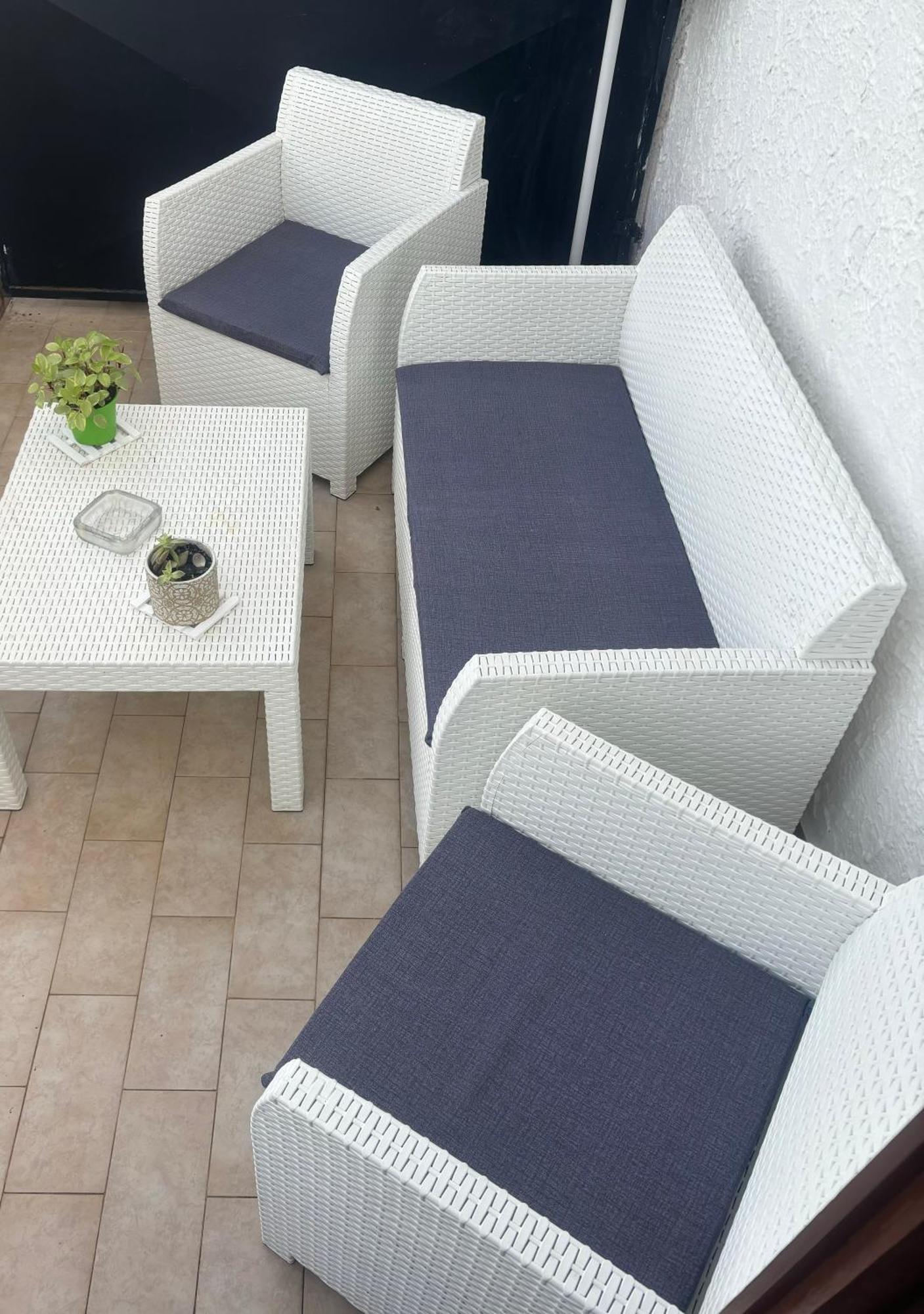 Appartamento Giardini Naxos Butterflies Home Schiso Bagian luar foto