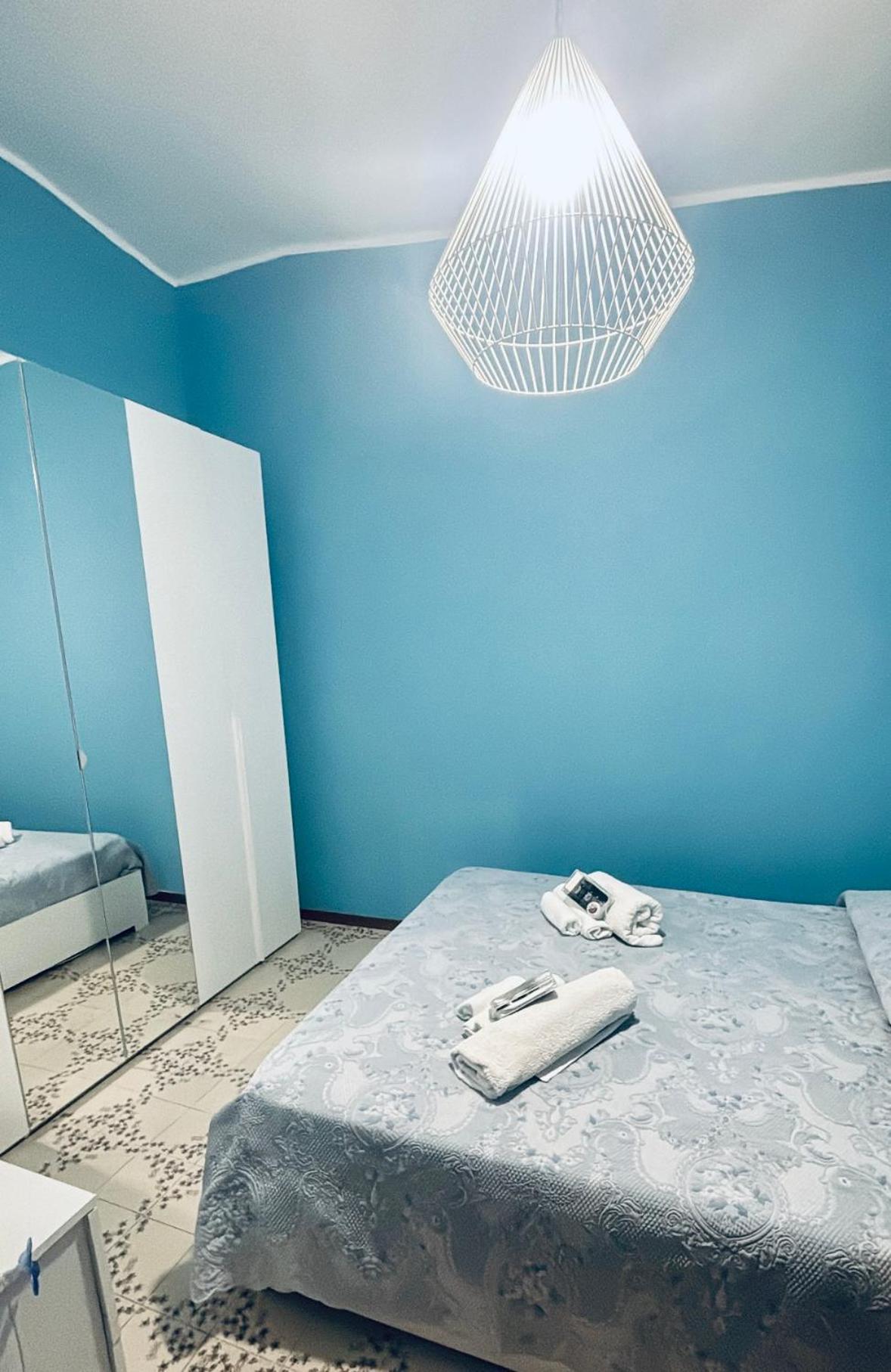 Appartamento Giardini Naxos Butterflies Home Schiso Bagian luar foto