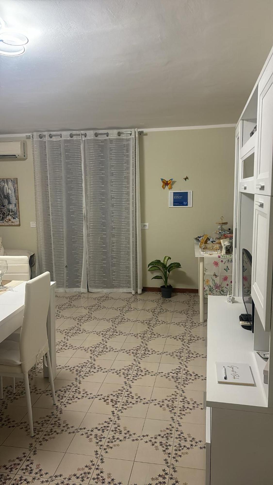 Appartamento Giardini Naxos Butterflies Home Schiso Bagian luar foto